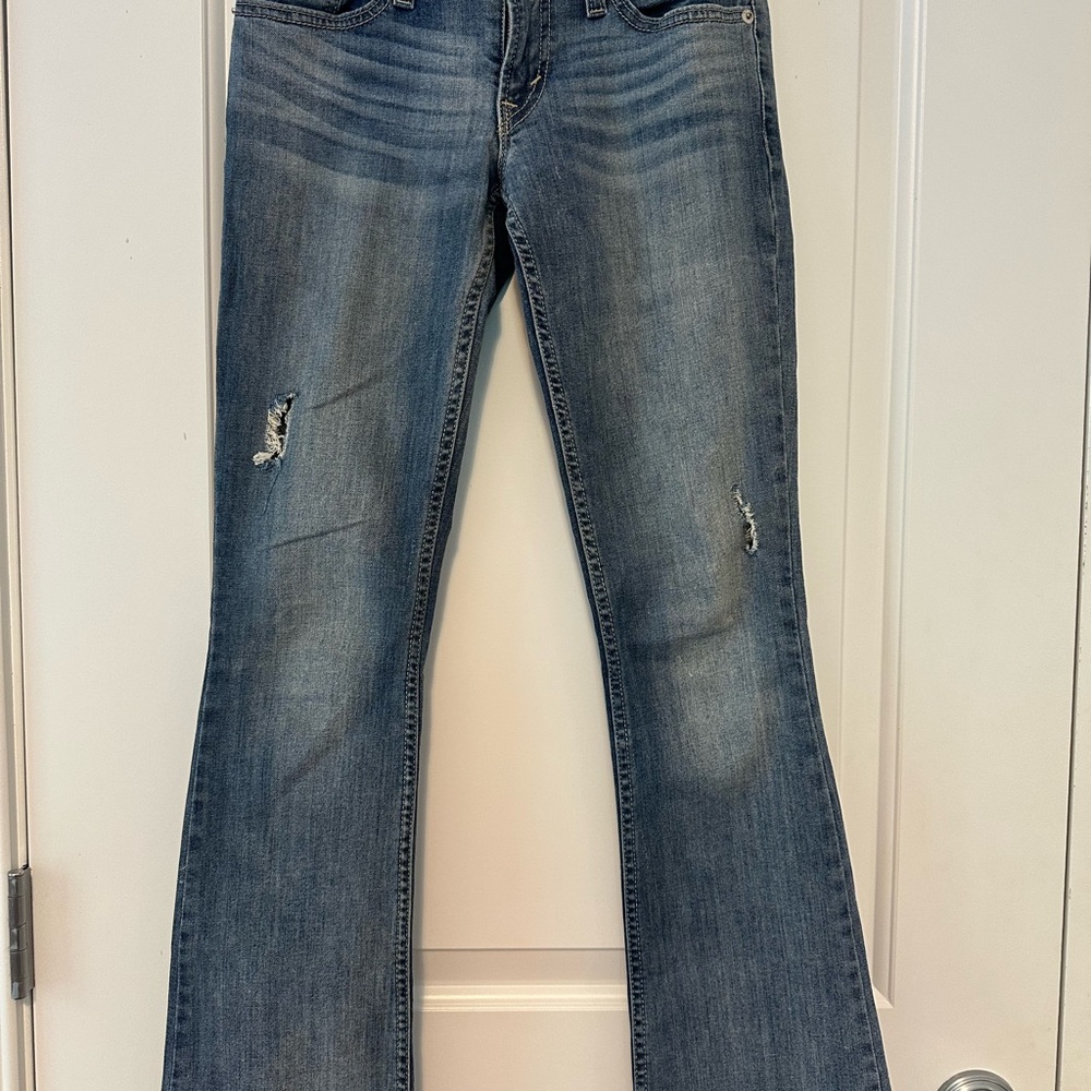 EUC Levi’s 524 Low Rise Wide Leg Flare Jeans with Distressed Details